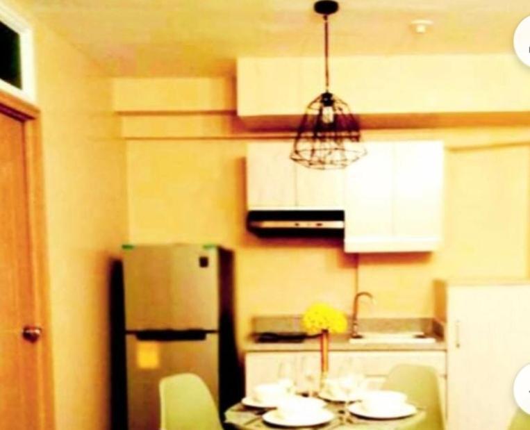 The Lancris Residences, 2 Bedrooms, 1 Bathroom, Living-Room, Kitchen & Pool Is Free Paranaque City Exterior foto